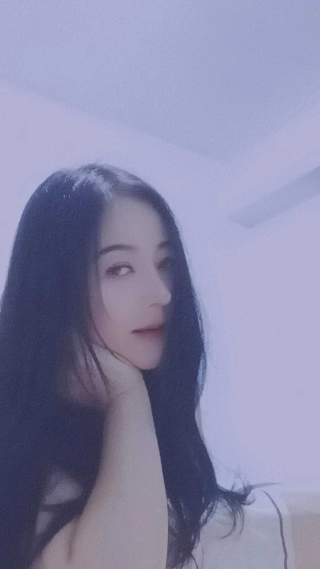 人很热情很Sao的妹子