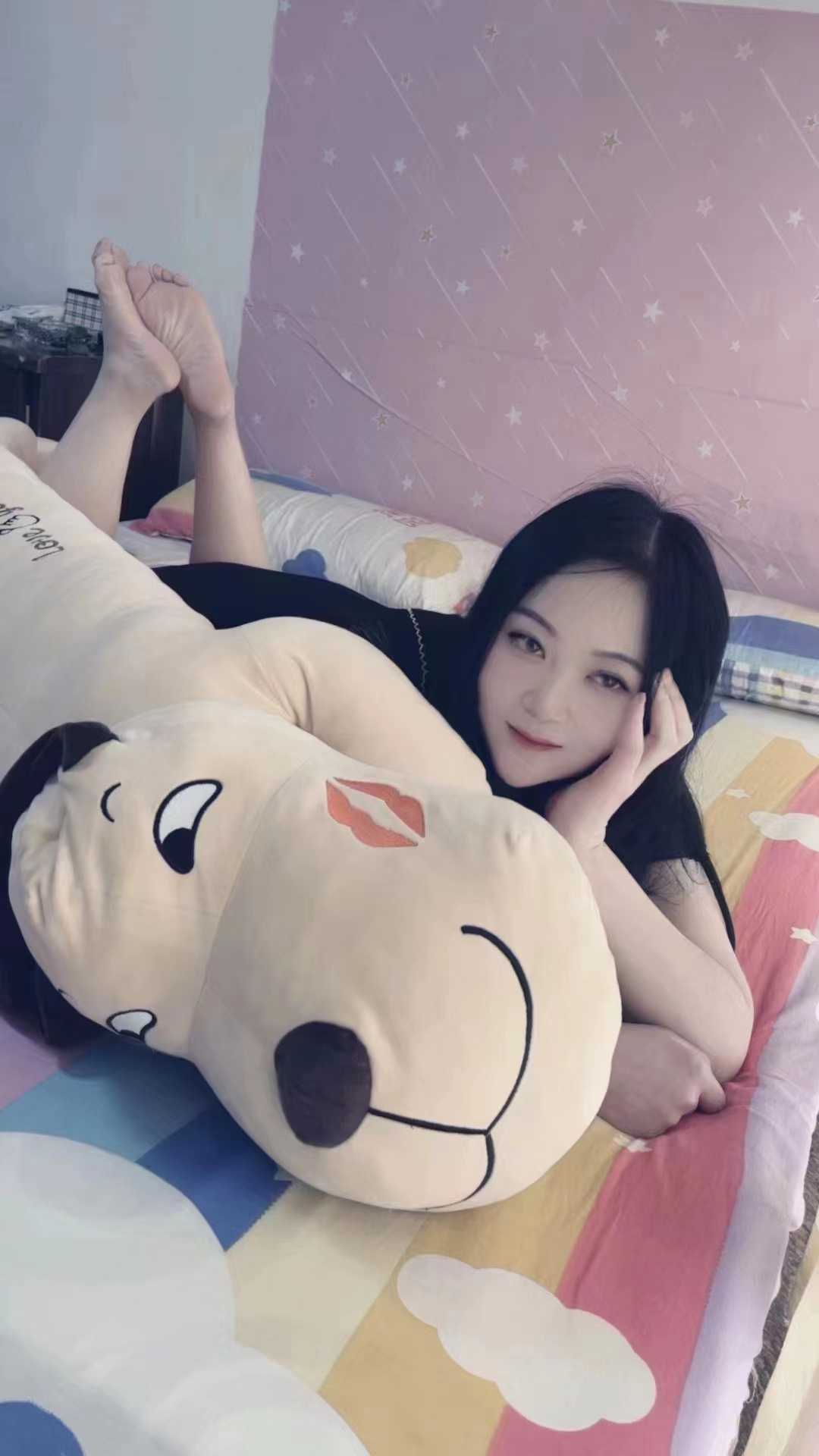 人很热情很Sao的妹子