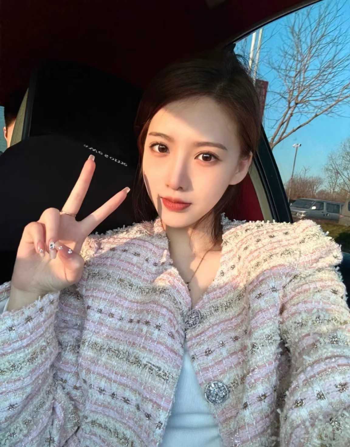 很开放很会玩的小姐姐