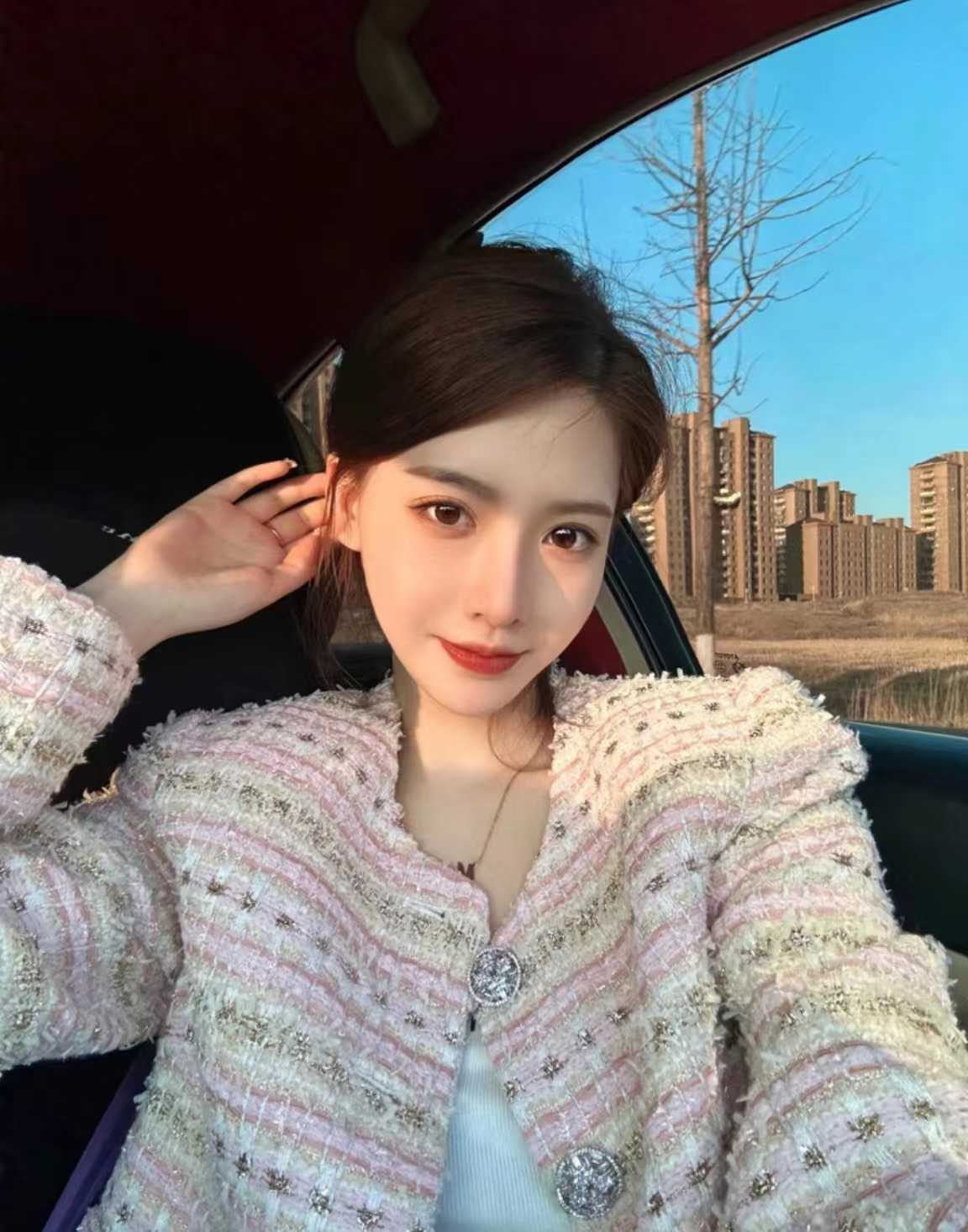 很开放很会玩的小姐姐