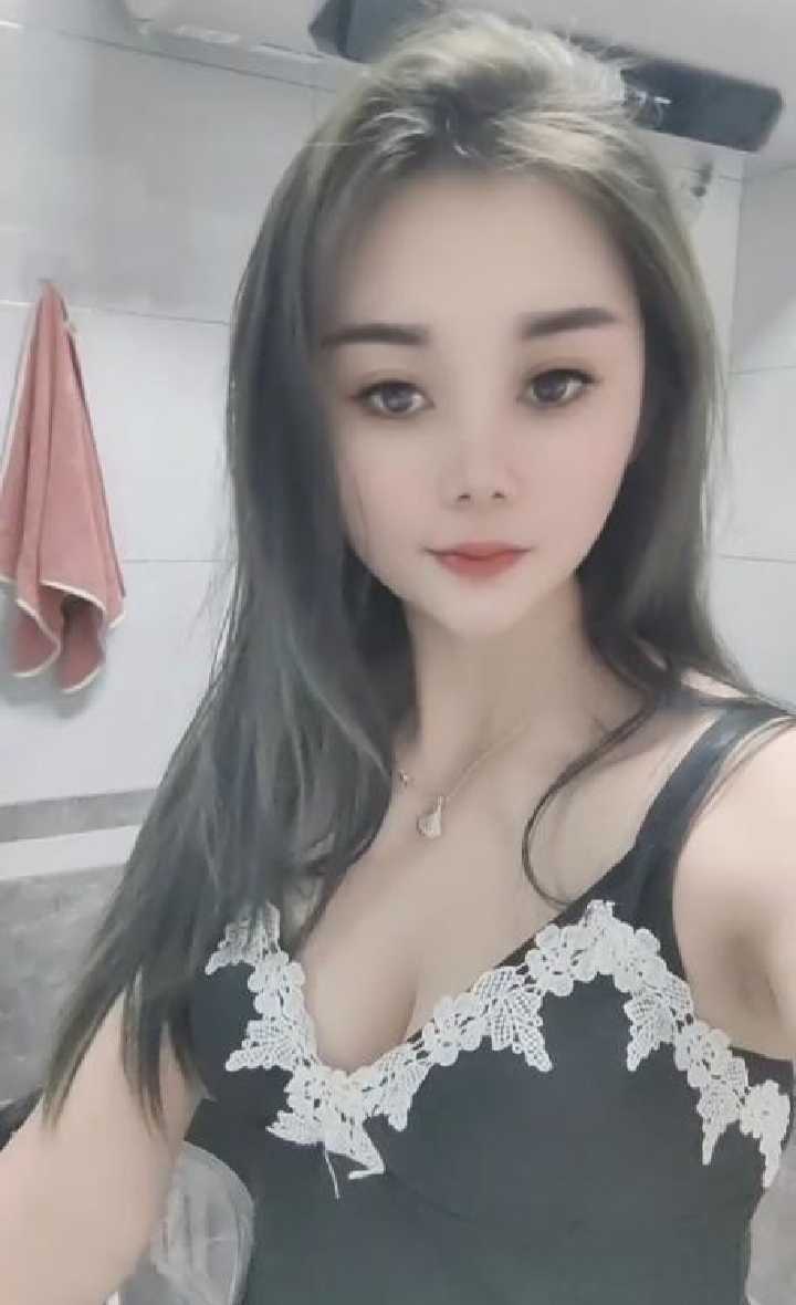 汉口火辣的大胸妹