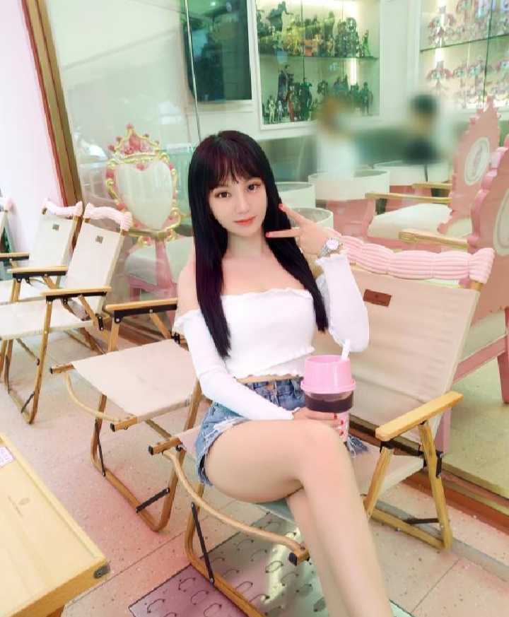 火辣迷人的风情老师