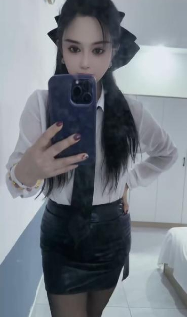  she~吻拉丝波波老师