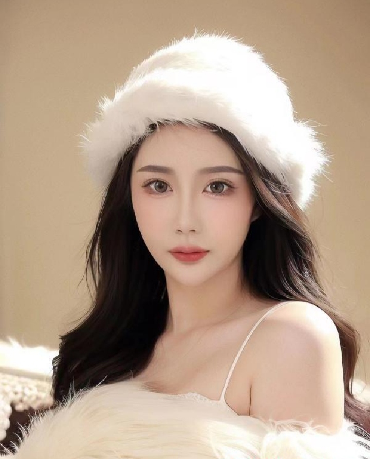 东站模特身材小姐姐