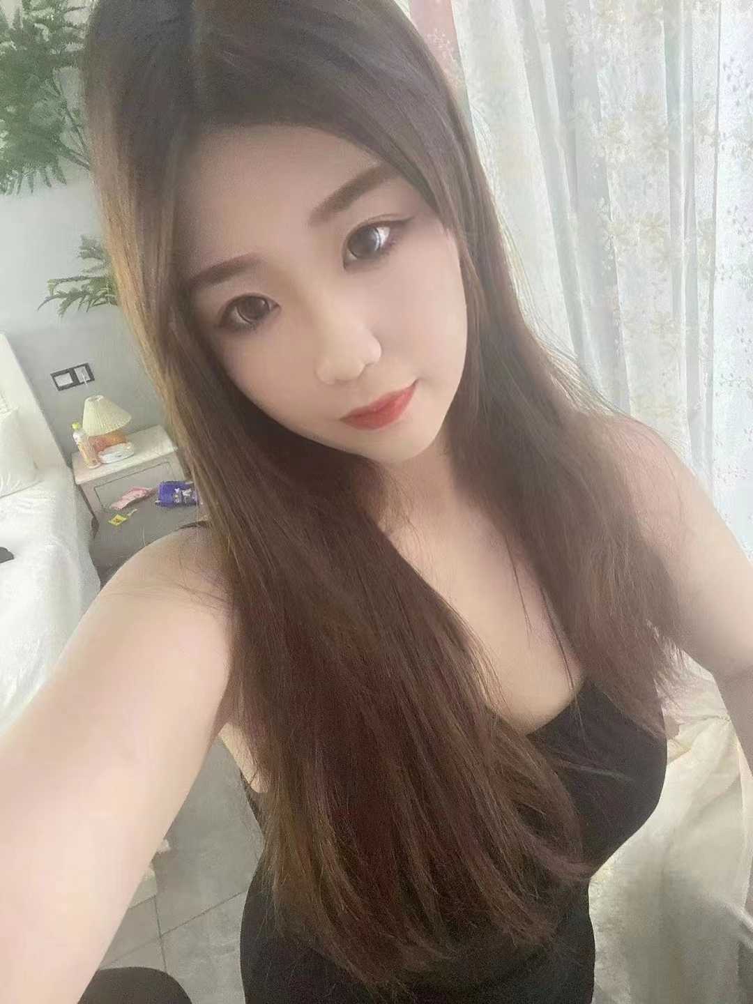 还不错值得冲的妹子