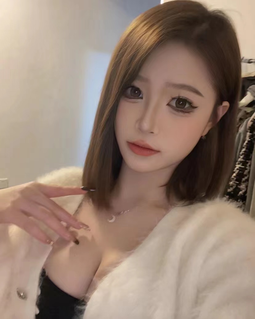 颜值很高人很有女友感