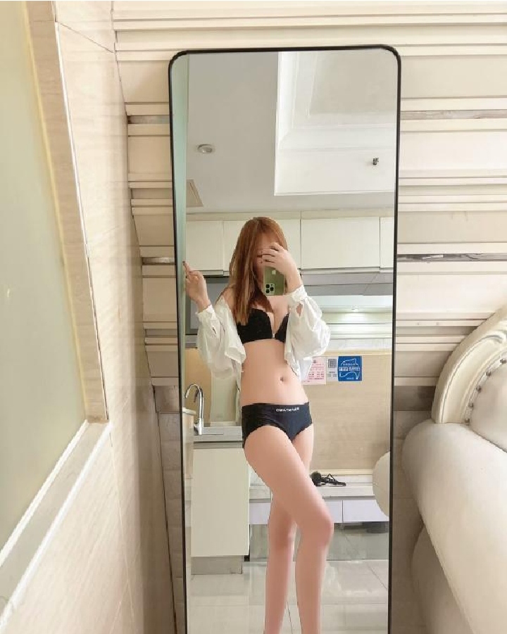 雨花区喜盈门性感美女