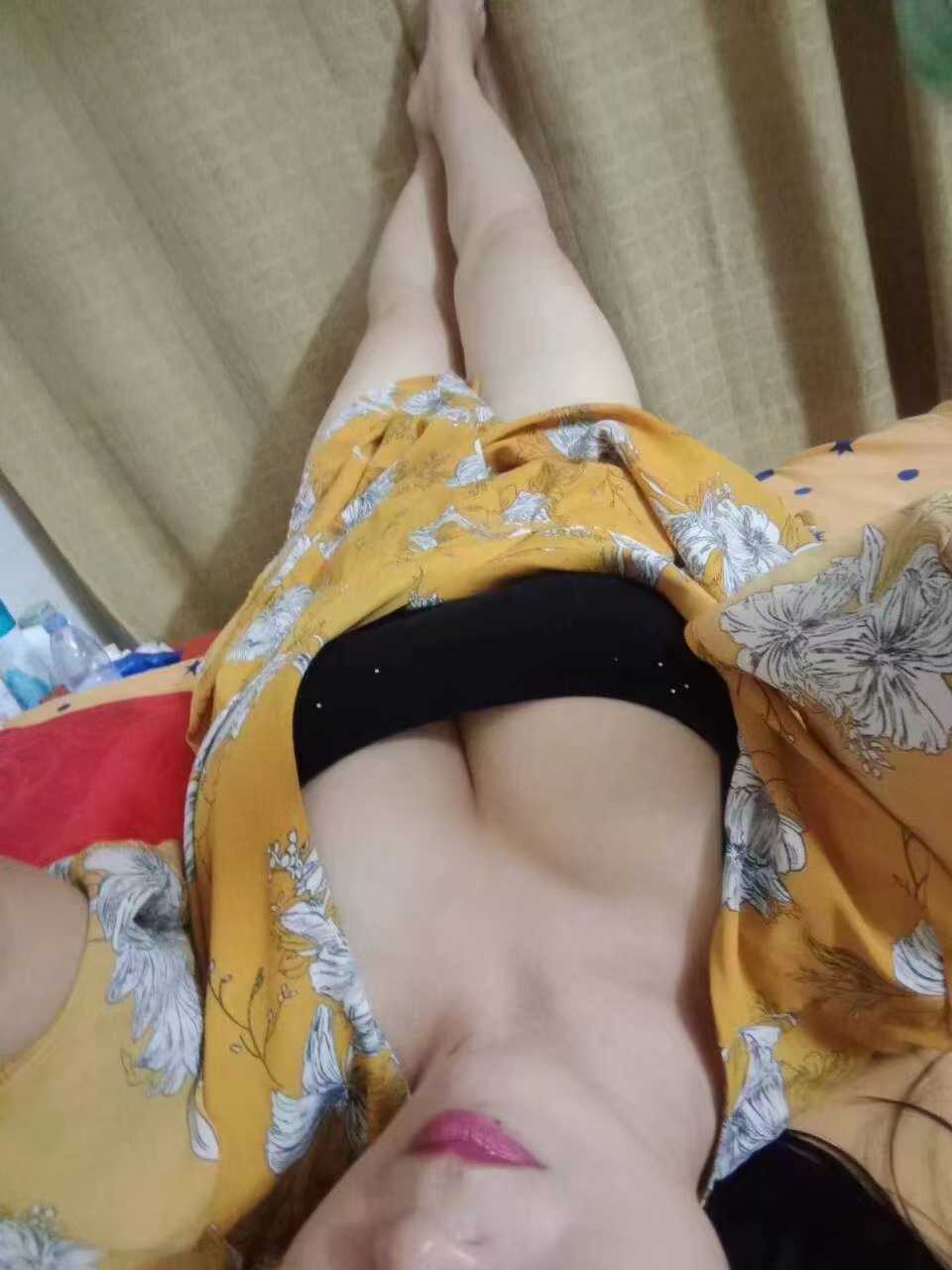 南宁风情大白兔