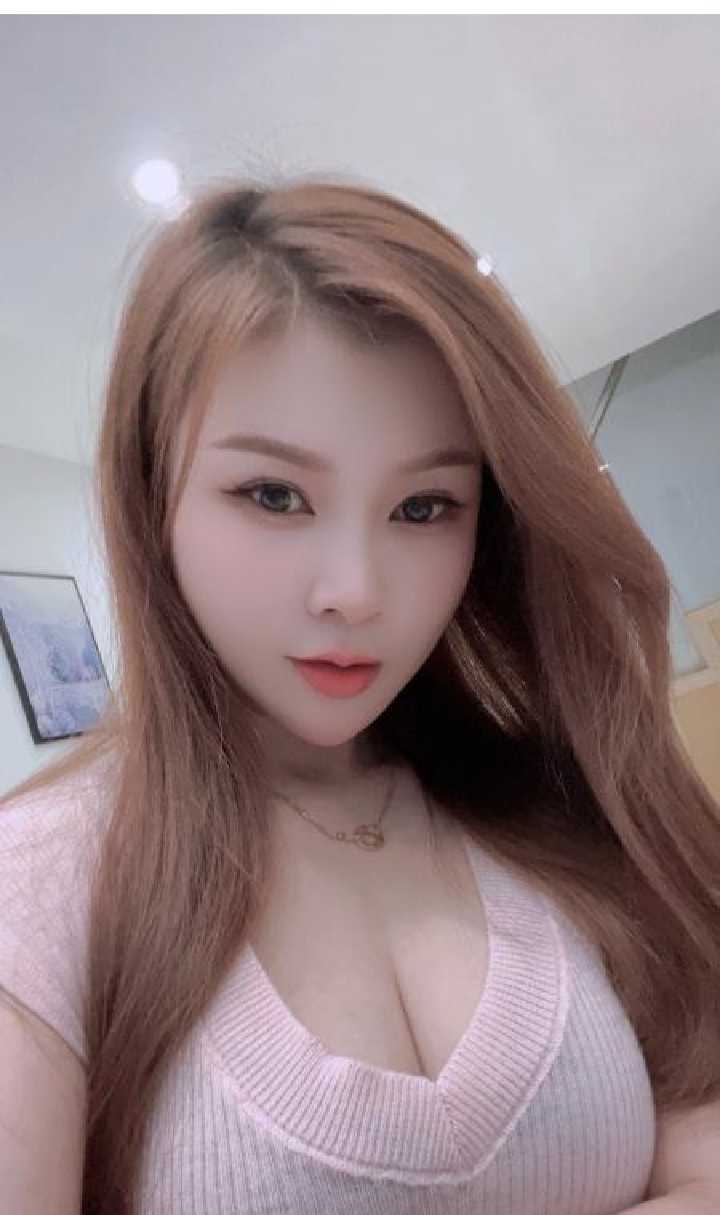 白云丰满大白兔娜娜小姐姐