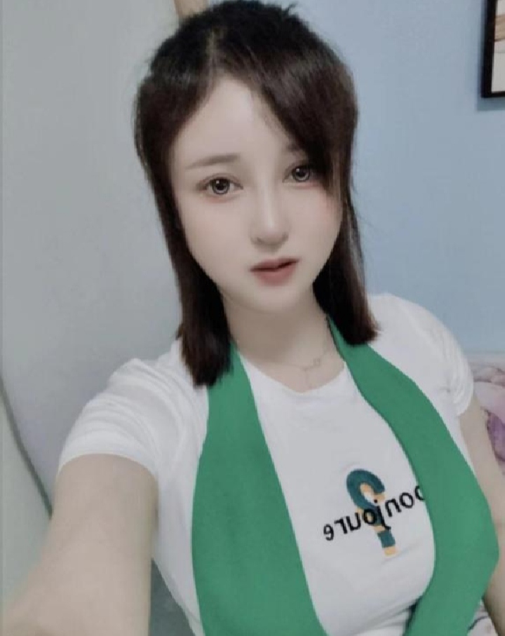 马达臀尤物小兜兜