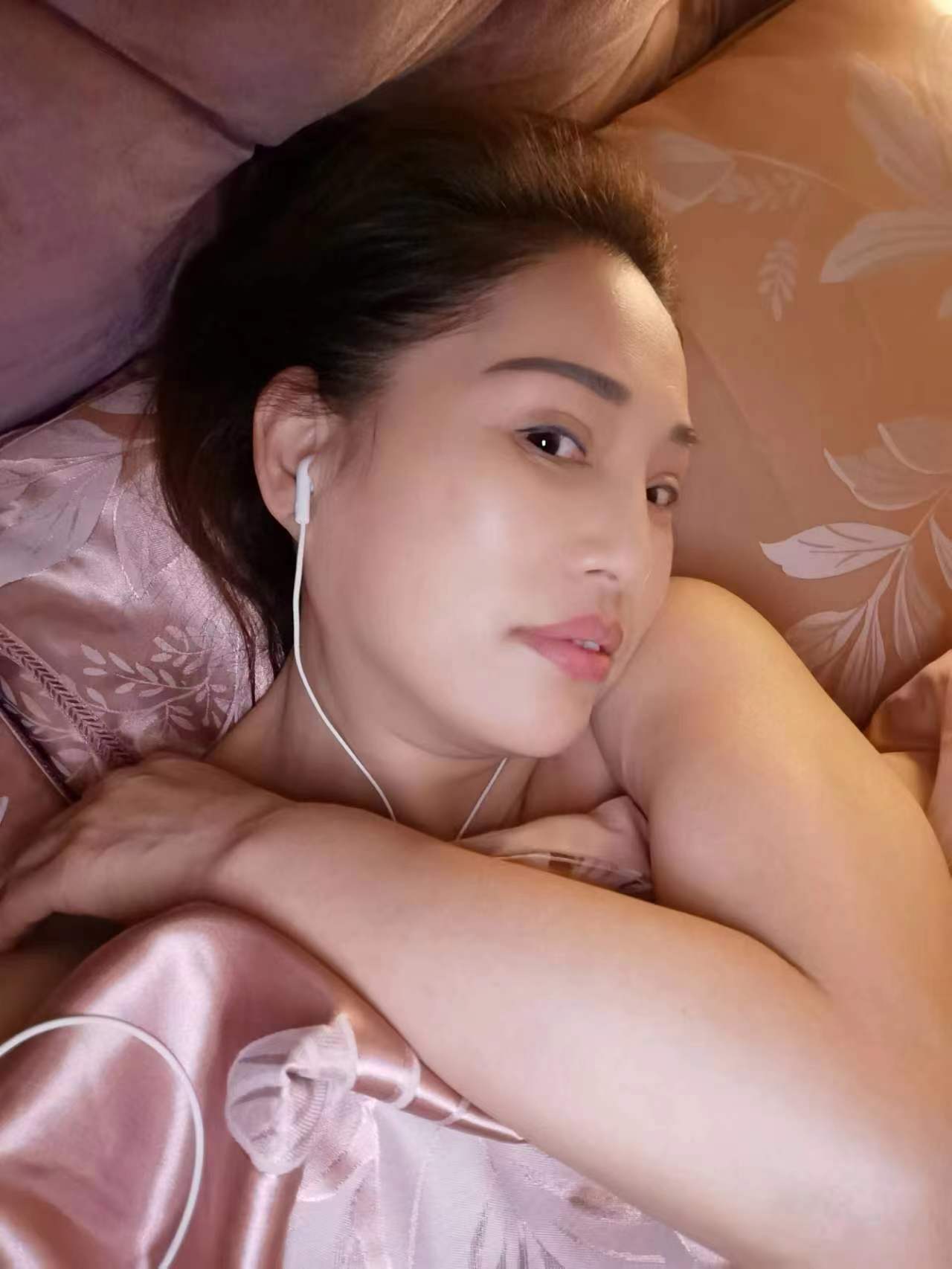 服务很不错的熟妇