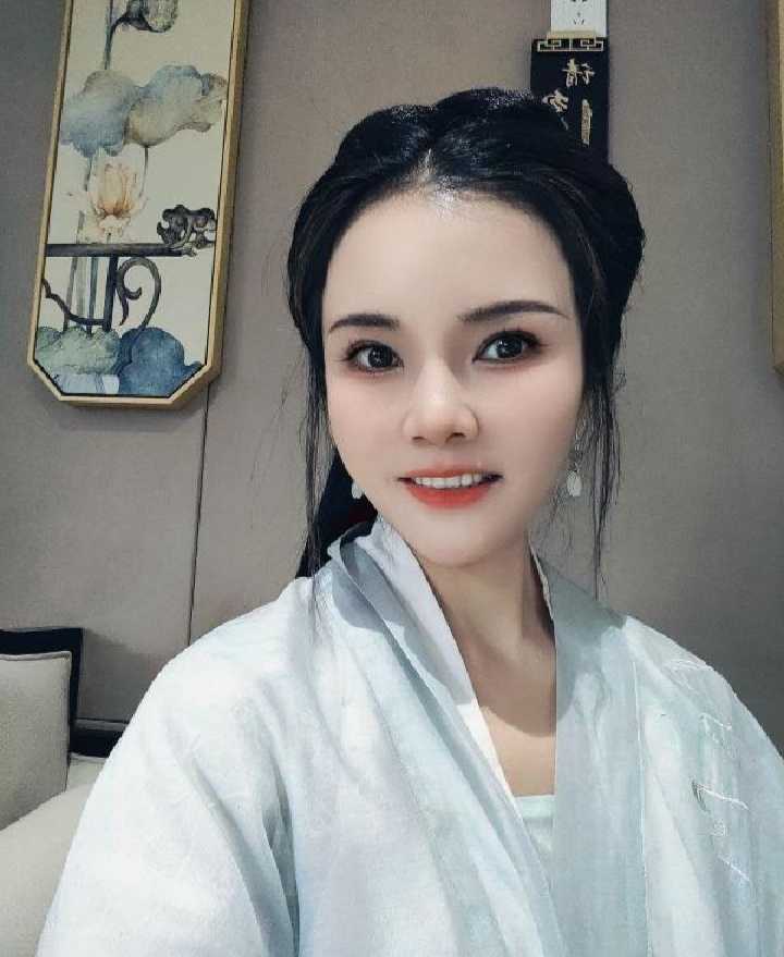 性感黑丝Sao臀老师