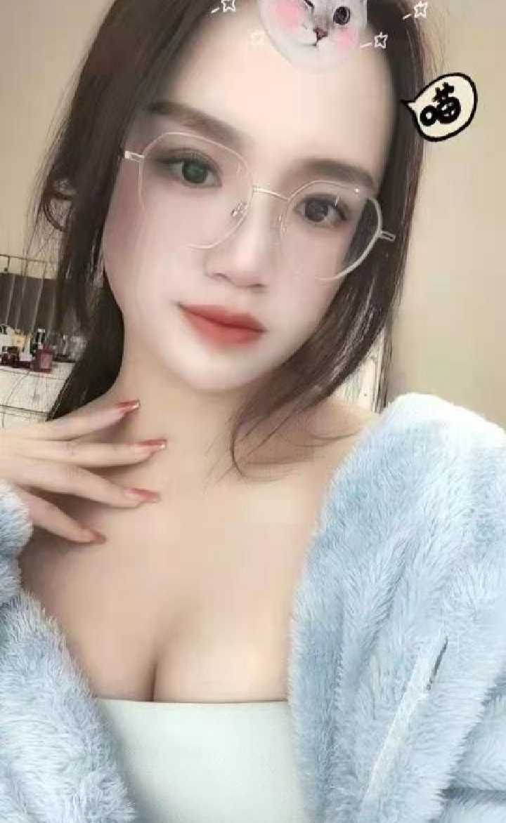 鼓楼丰润的小然然