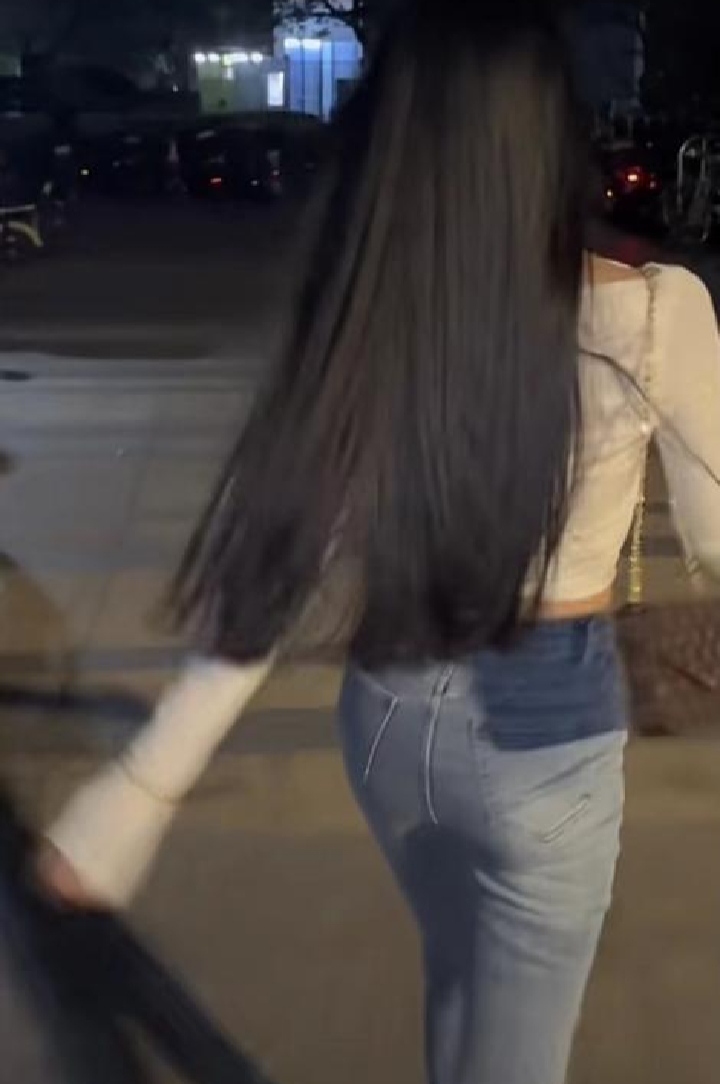 漂亮模特身材尤物默儿