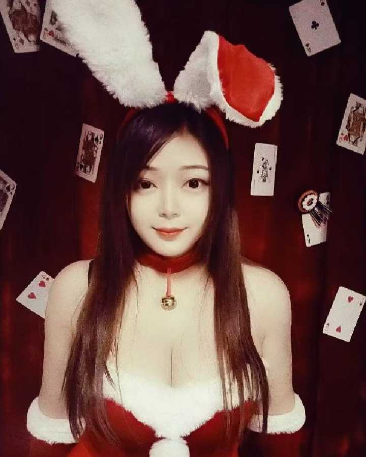 吴中爆乳尤物小鱼