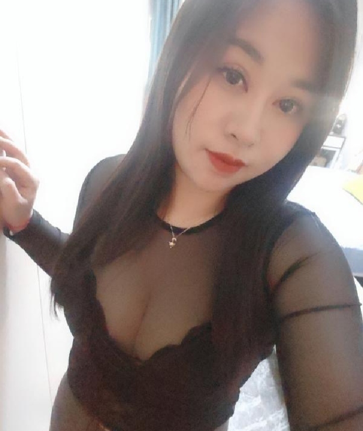 坪洲大胸小姐姐