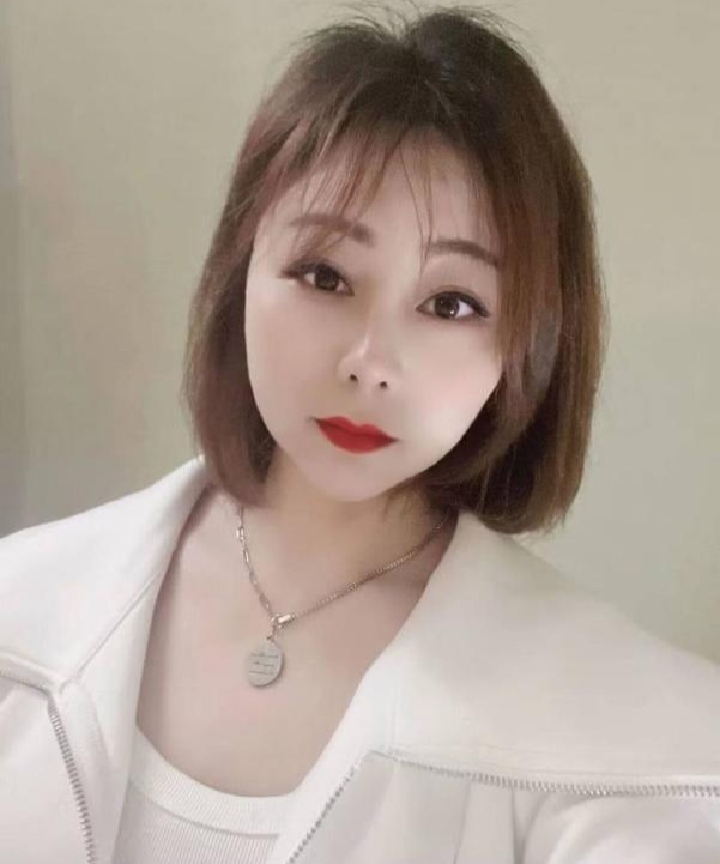 秦淮区性感的月儿