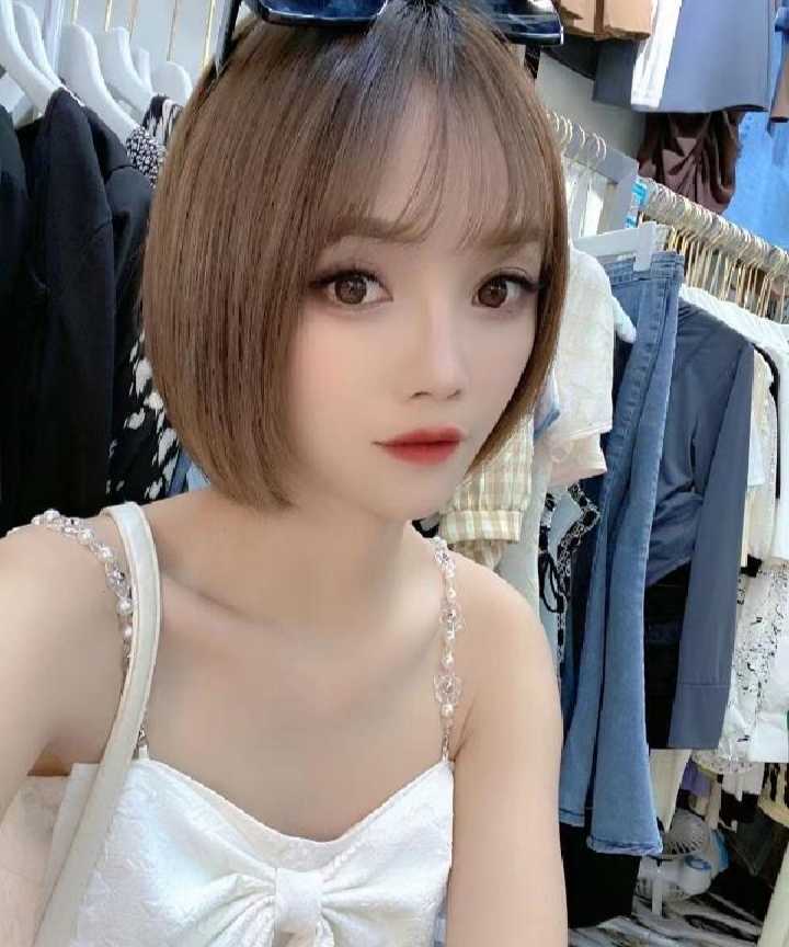 滨江性感诱人的乔妹