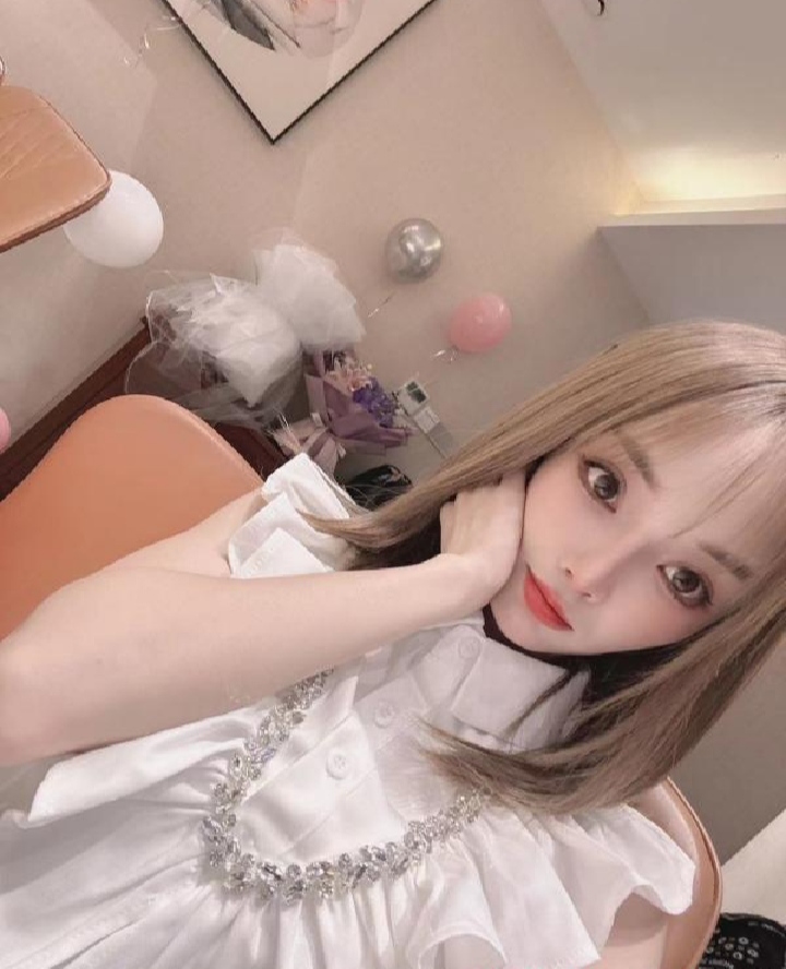 滨江性感诱人的乔妹