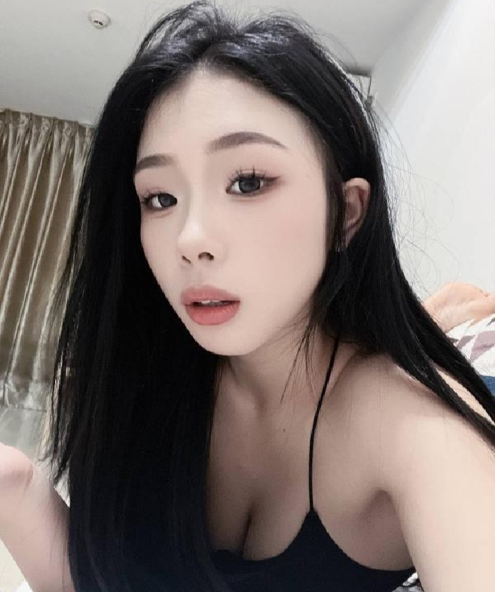 龙岗新场粉嫩美眉