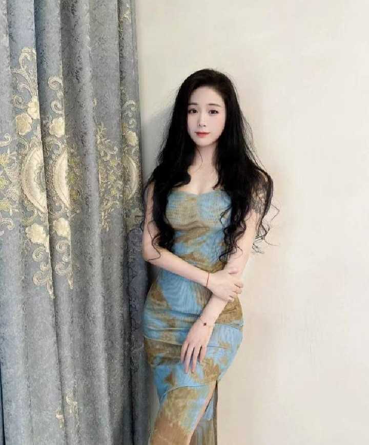 女友感十足的嫩妹