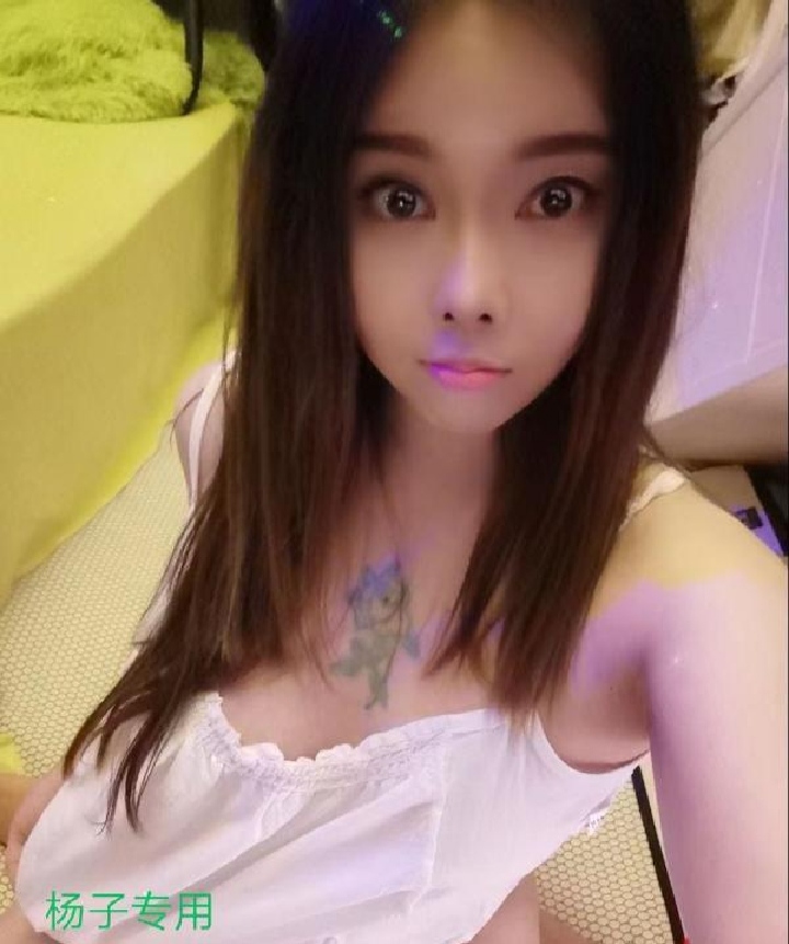 石岩性感小萝莉