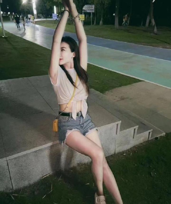 浦口风情气质大美妞