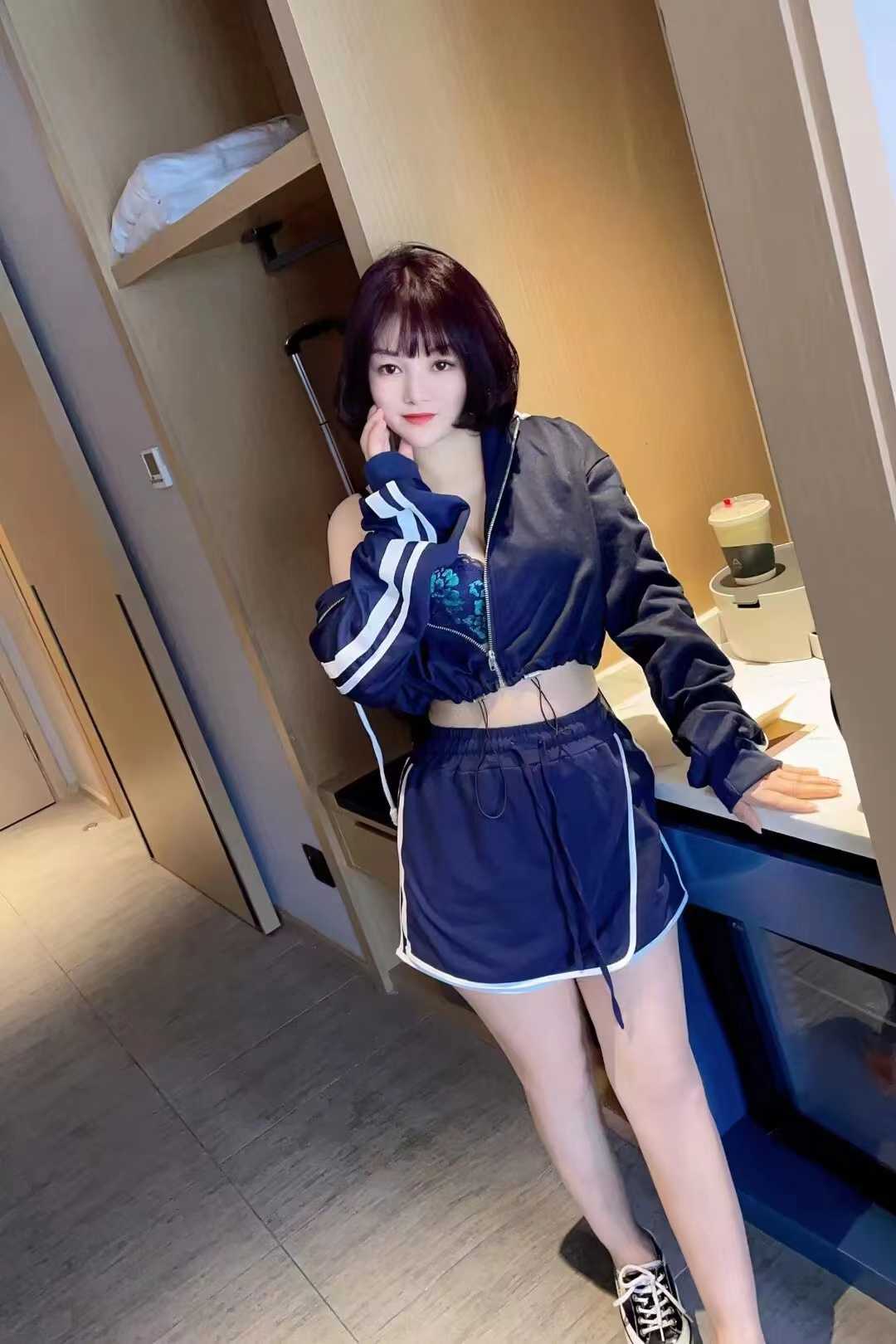 小姐姐服务好身材不错