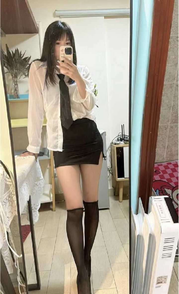 ol制服尤物娜娜