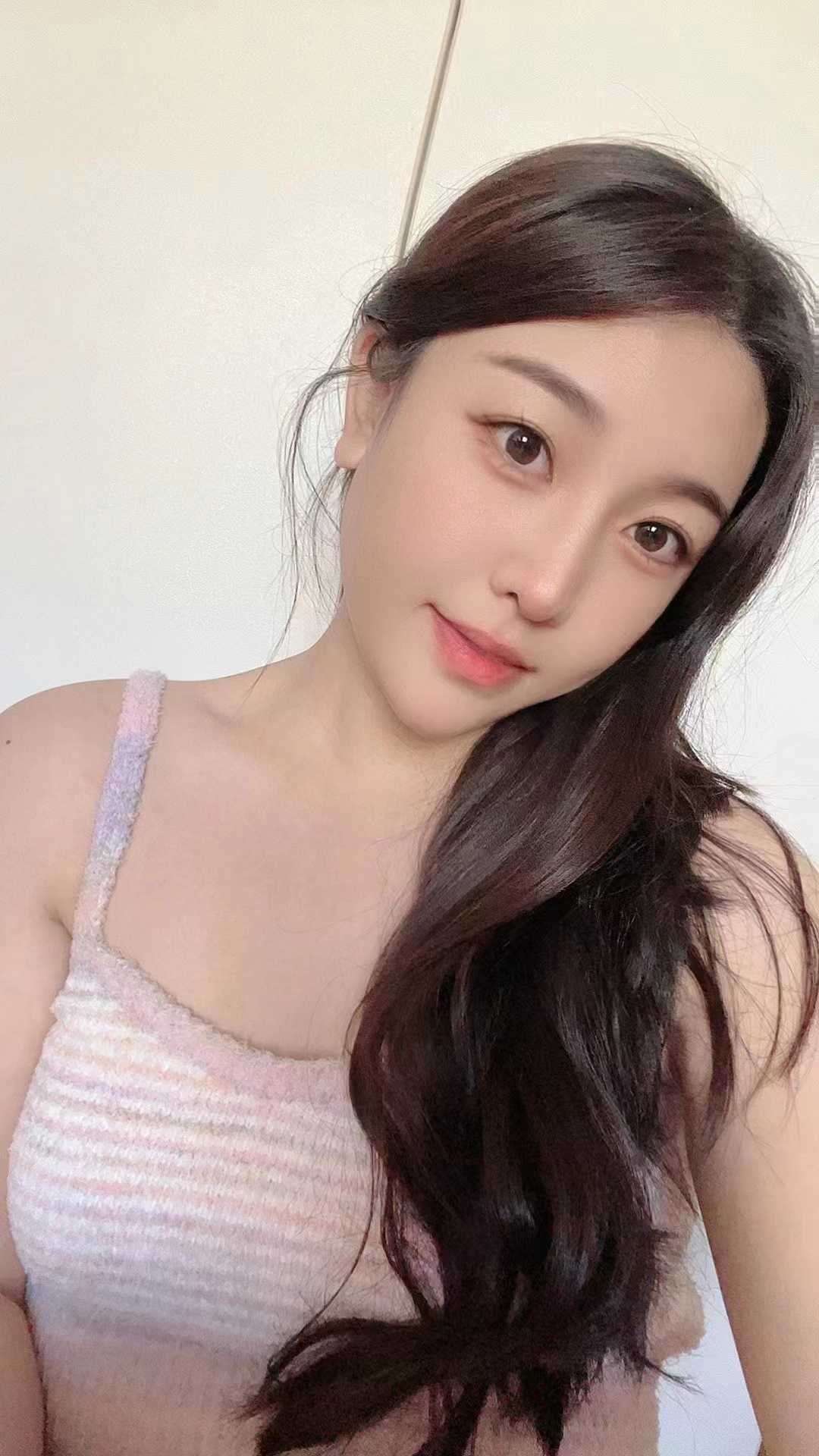 大漂亮纯情尤物倾城