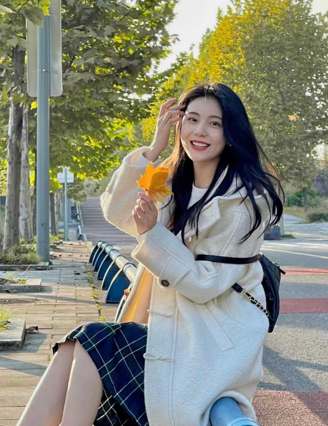 滨江纯情女友小甜甜