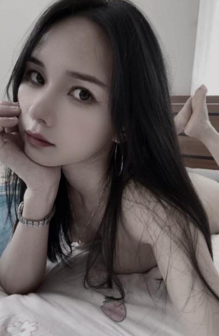 丝滑肌肤诱惑网袜的晴子