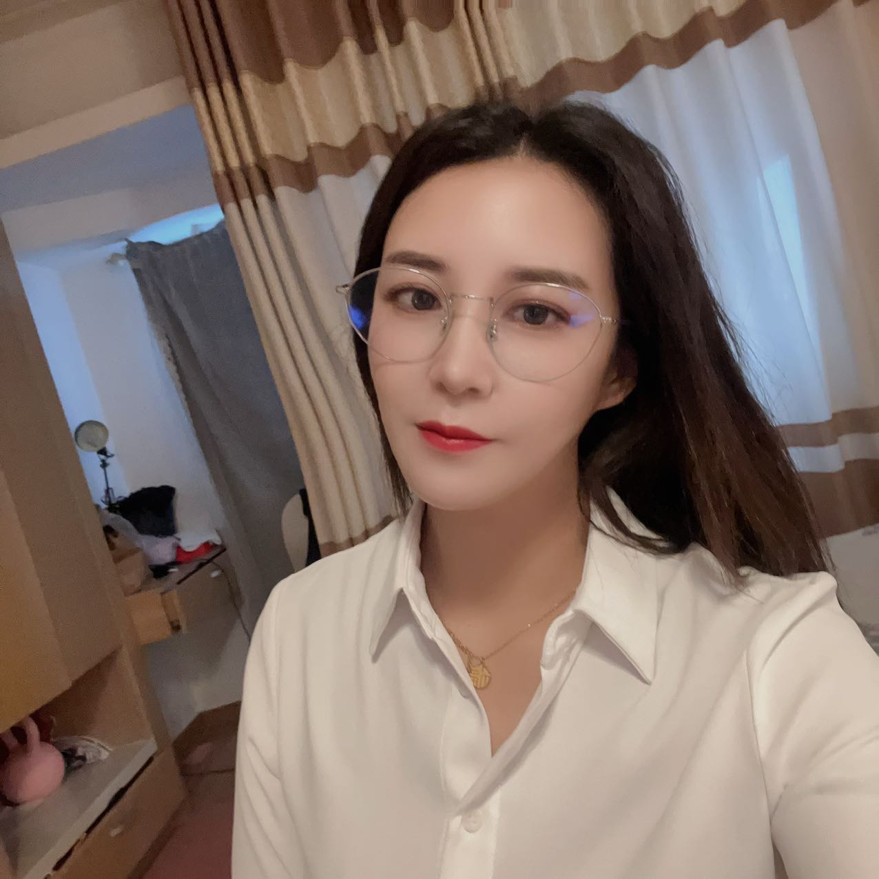 高新知性气质御姐