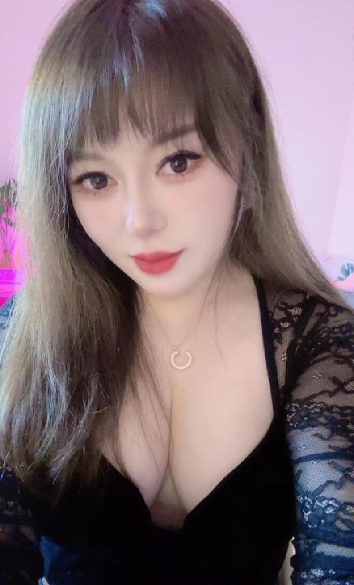 武侯妩媚大胸服务系媚儿