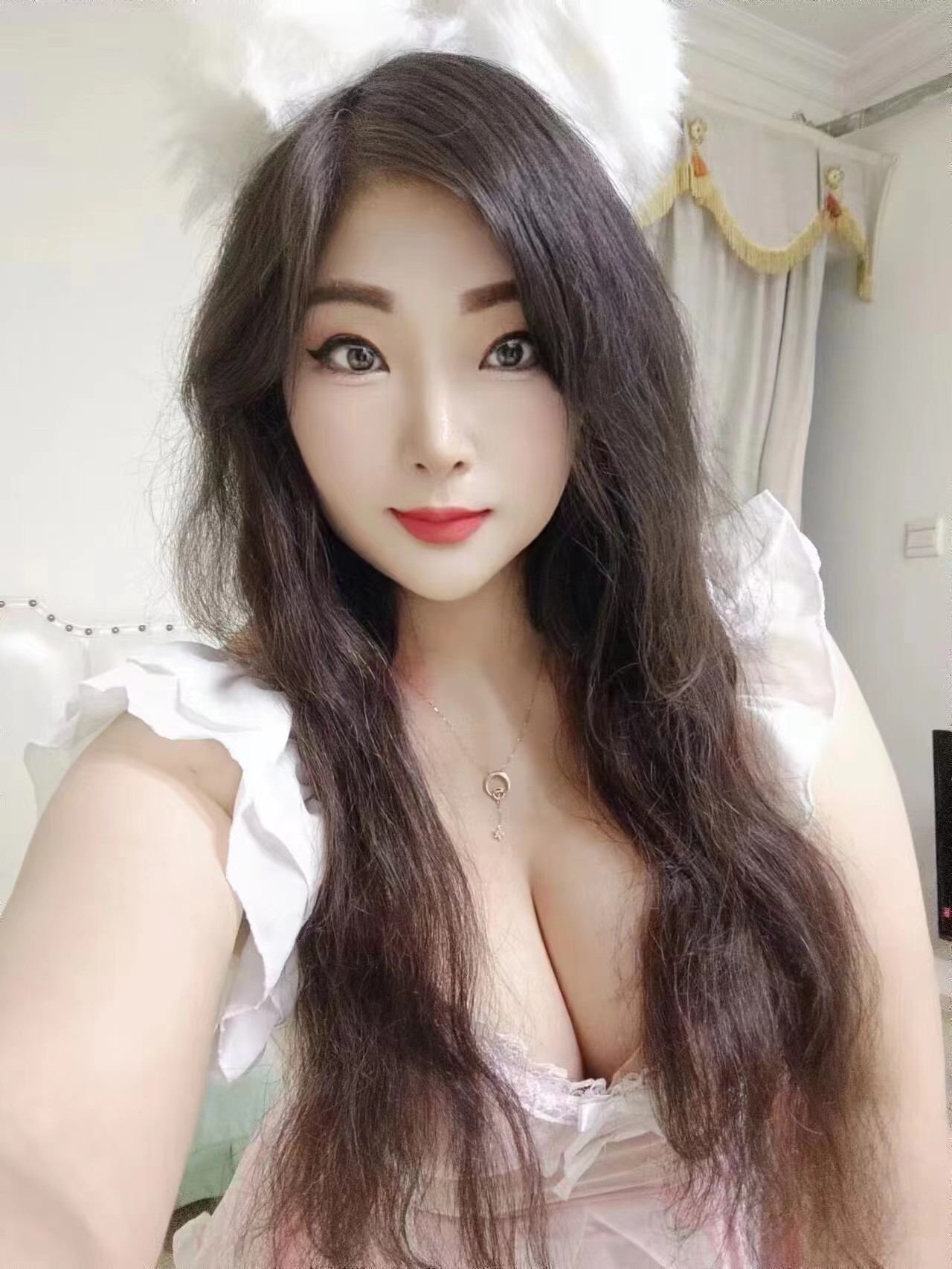 罗湖区巨臀妹妹