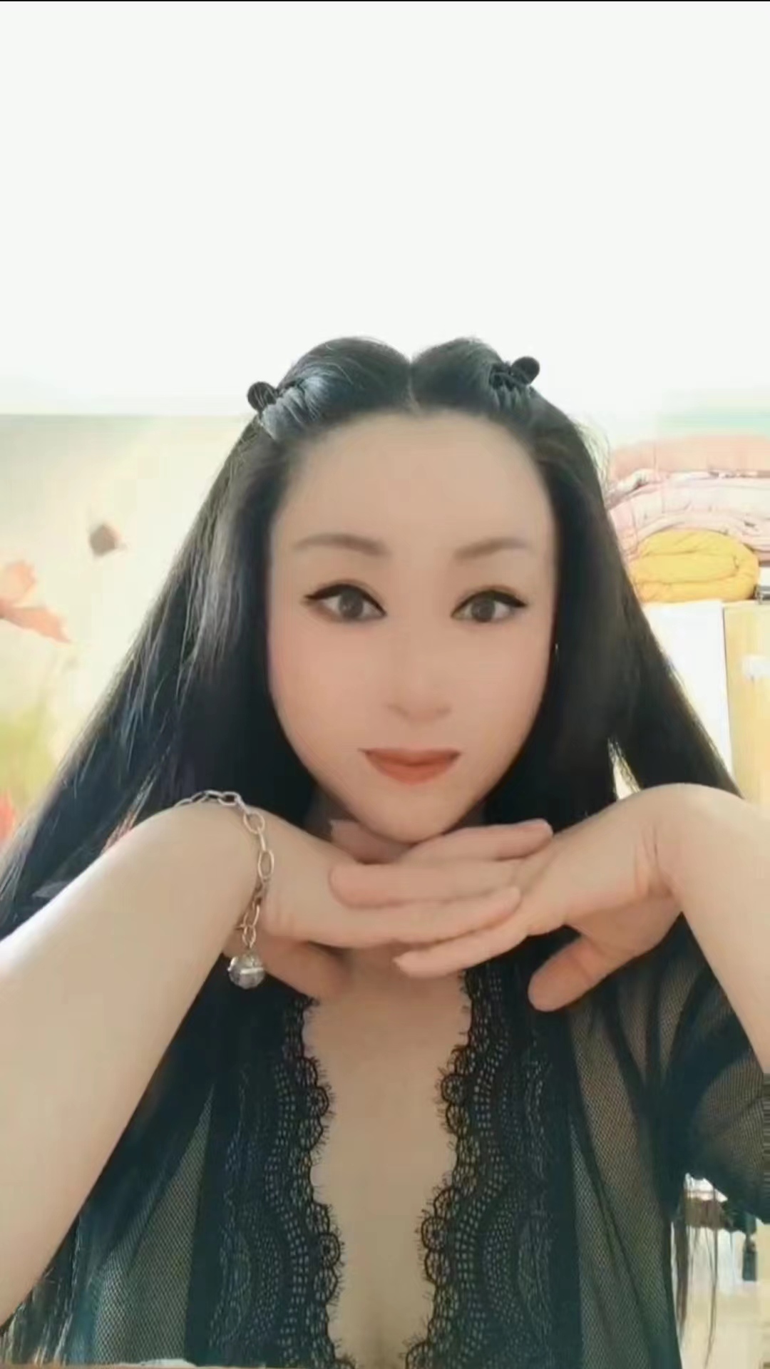 身材性感的小十三