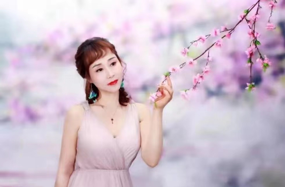 值得卸货的少妇