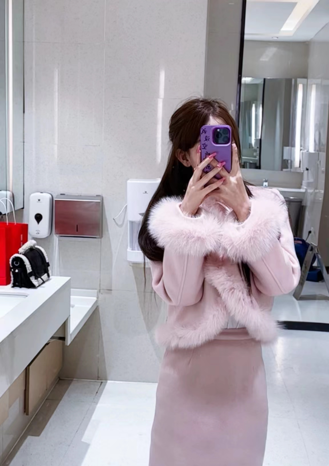 颜值高性价比不错的美女