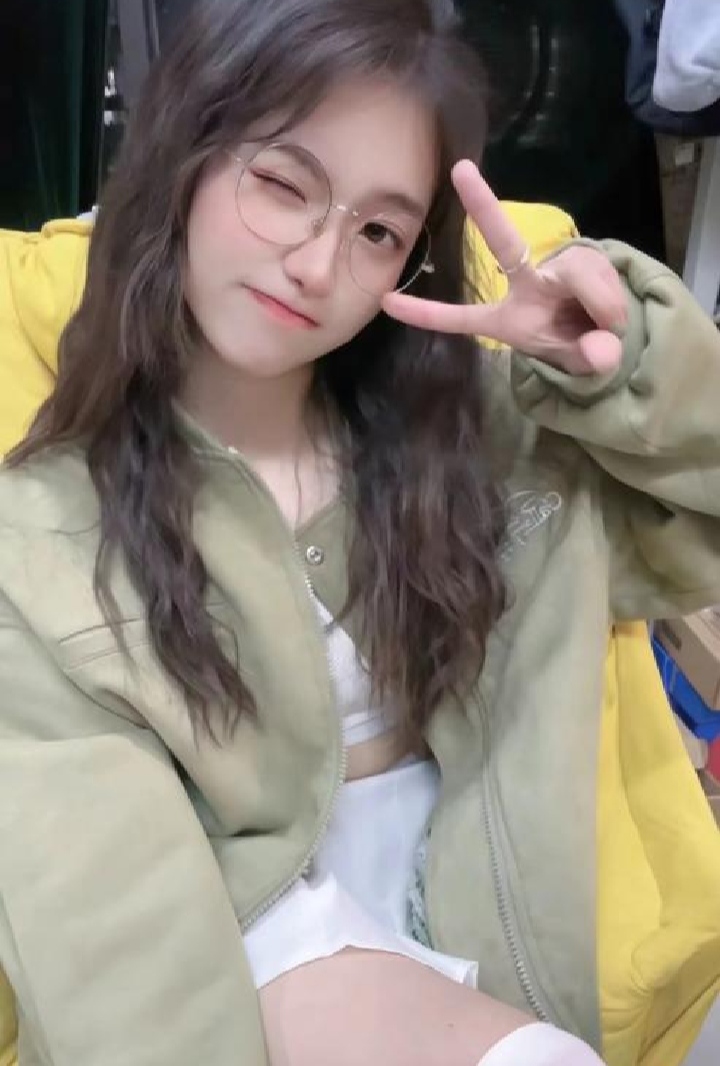 闵行00后粉嫩小倩