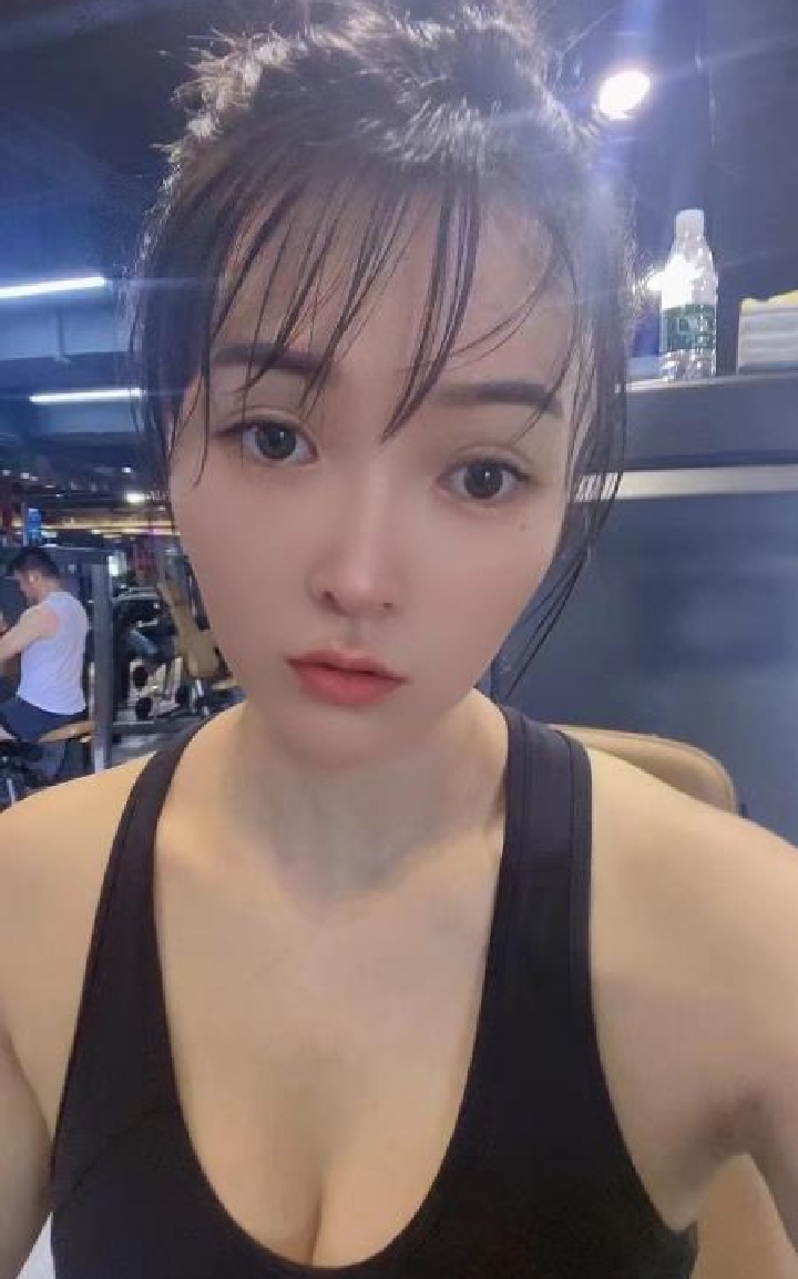 南山健身女孩娜娜