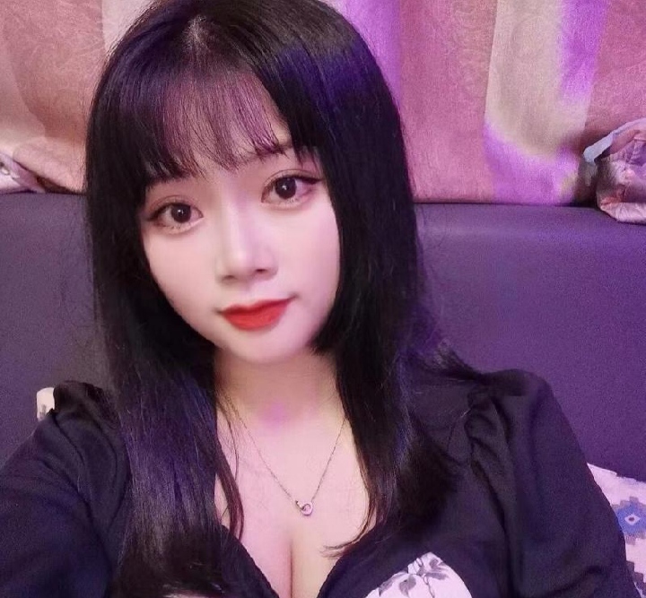 番禺童颜萝莉小姐姐囡囡