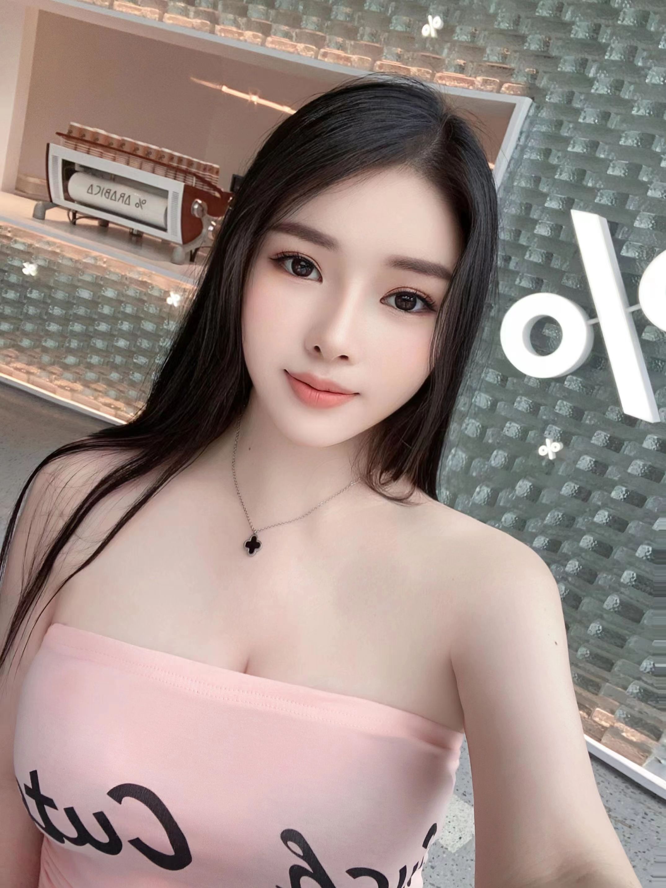 人很热情胸很不错