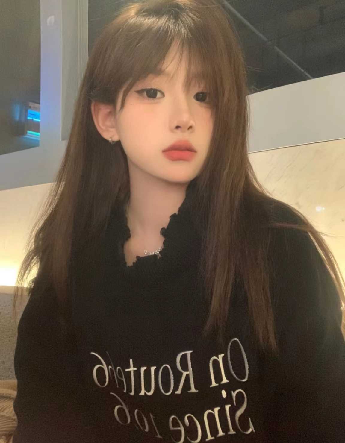 年轻有颜值的漂亮妹妹