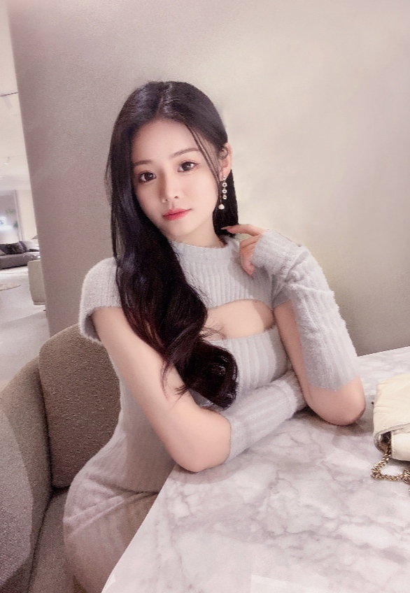 闵行白嫩圆润的柚子