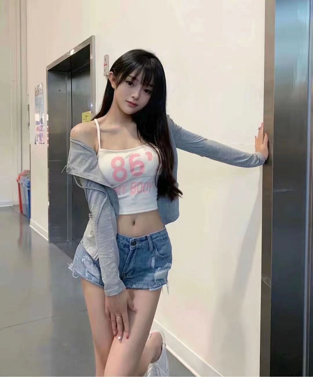 鼓楼粉嫩蜜桃允儿