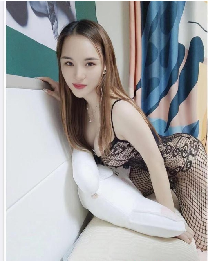 花都美臀御姐圆圆