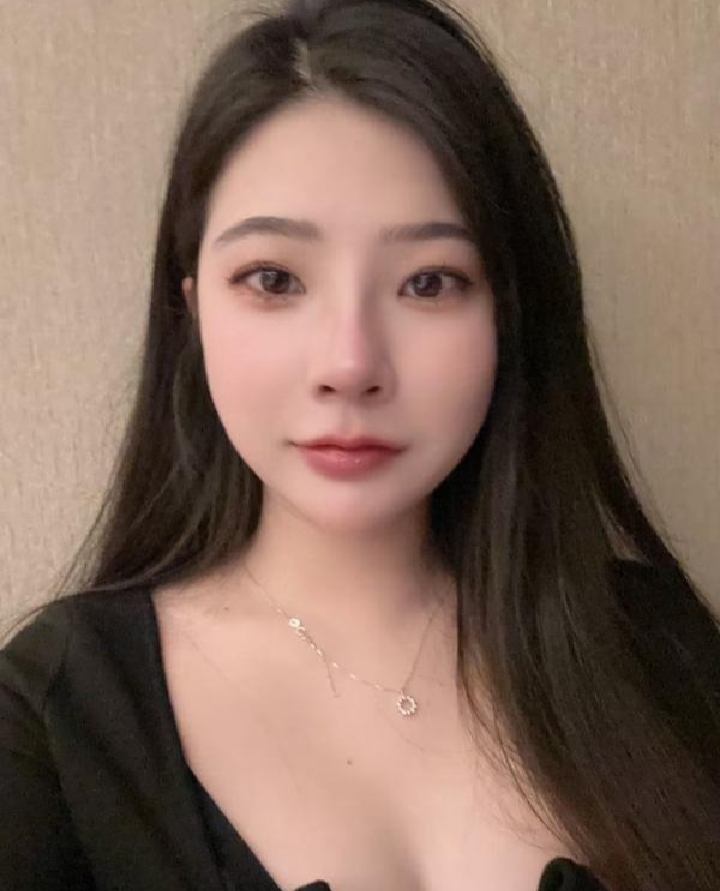 闵行纯情颜值小美女