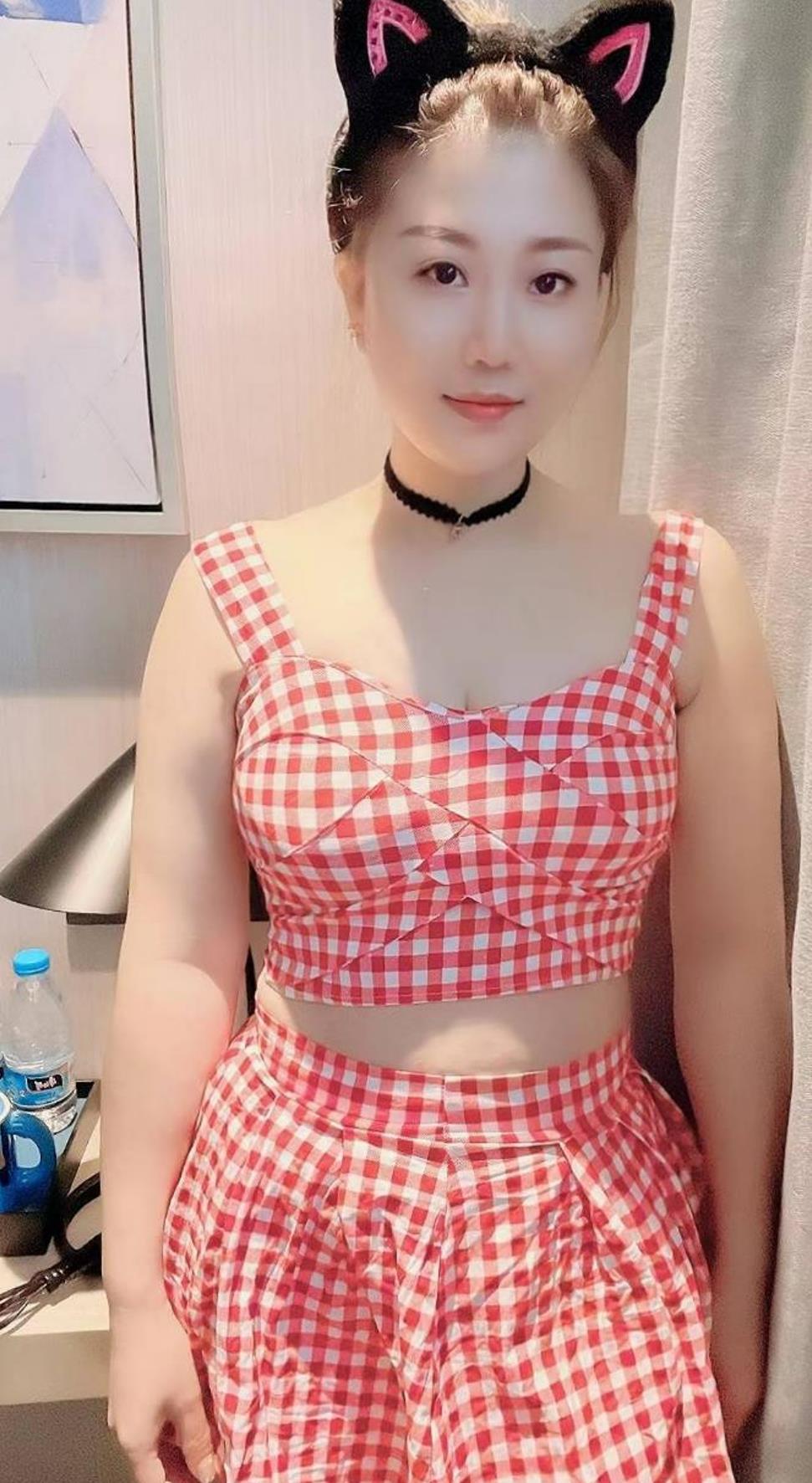 广州海珠丰满小少妇