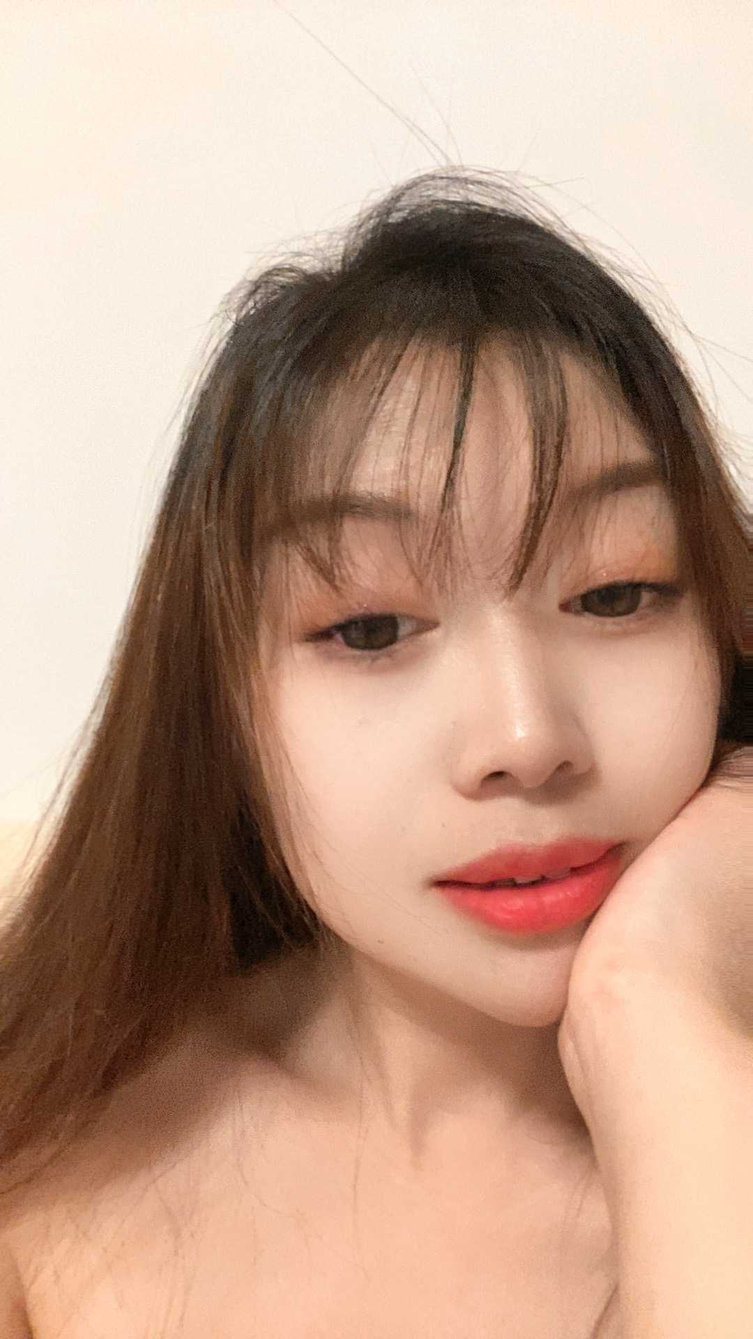 甜美服务系的妹子