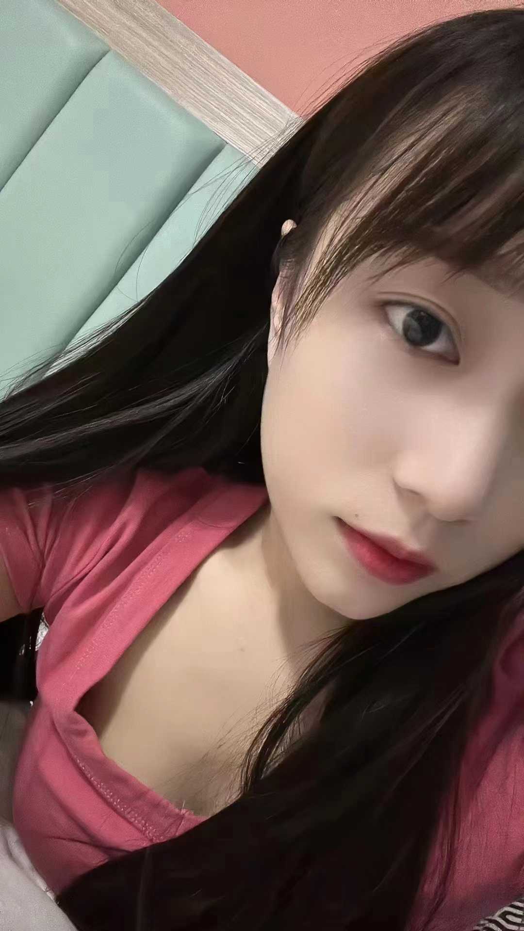 南海白嫩诱惑小不点